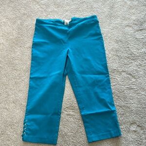 Teal pull on capris